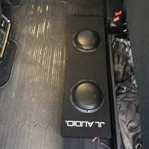 JL Audio CP208LG-W3v3.jpg