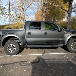 Skull Truck.jpg