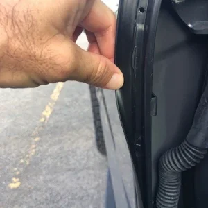Gasket between front and rear door 4.jpg