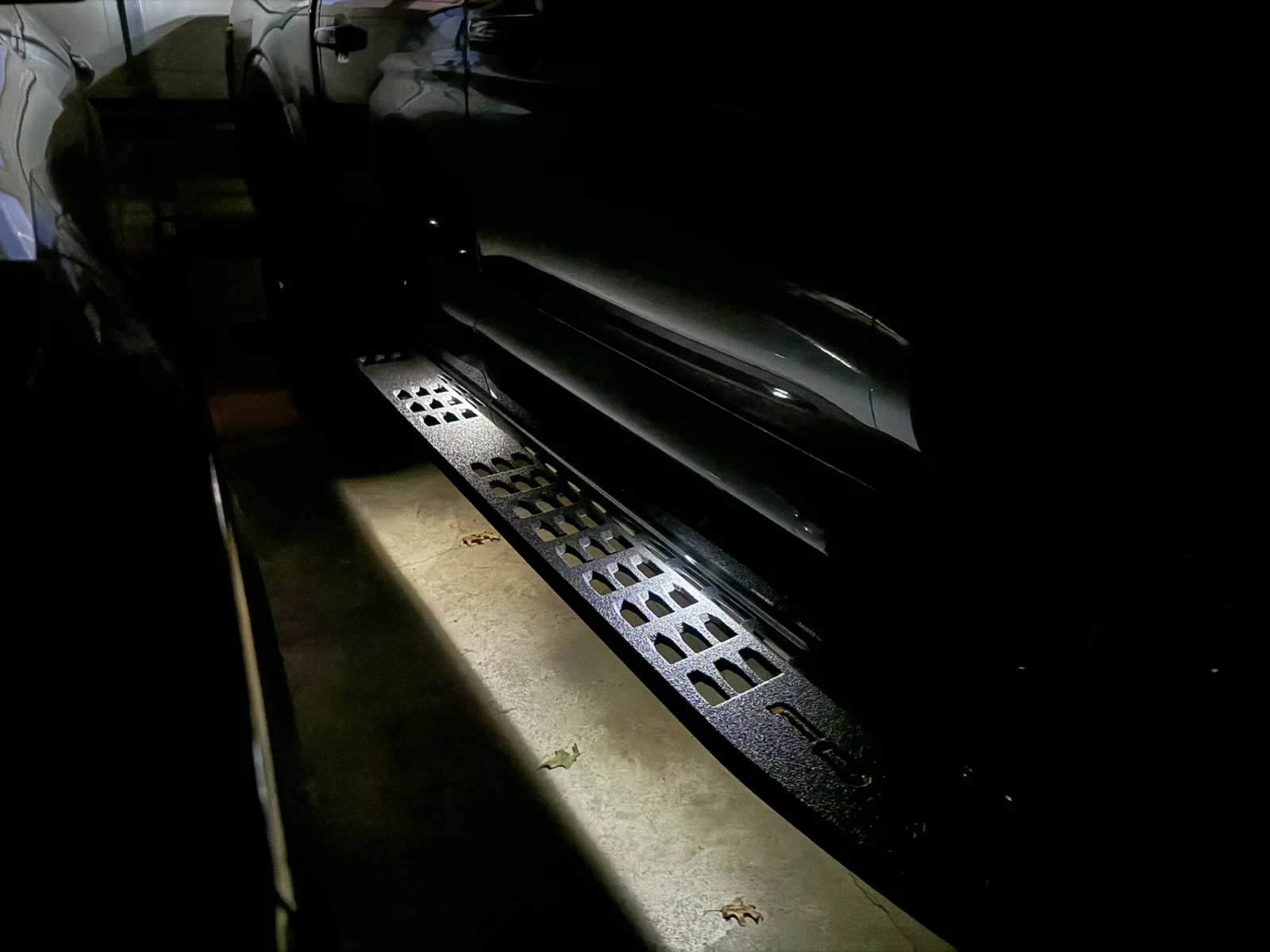 RunningBoardLights_02.webp